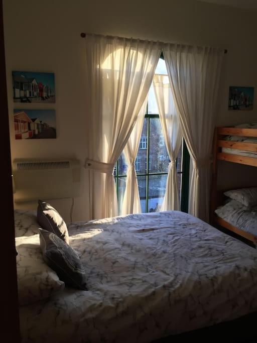 Converted Chapel Filey Floor To Ceiling Arch Window Екстериор снимка