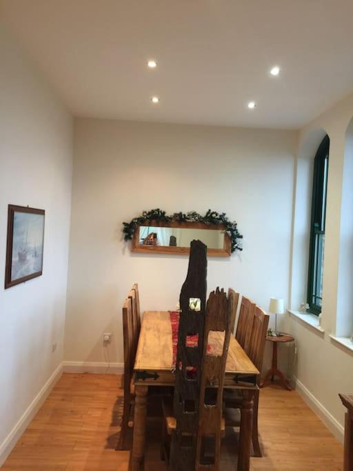 Converted Chapel Filey Floor To Ceiling Arch Window Екстериор снимка