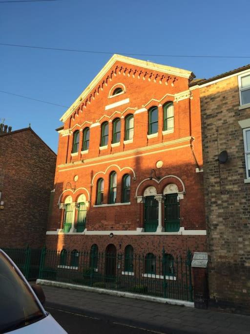 Converted Chapel Filey Floor To Ceiling Arch Window Екстериор снимка